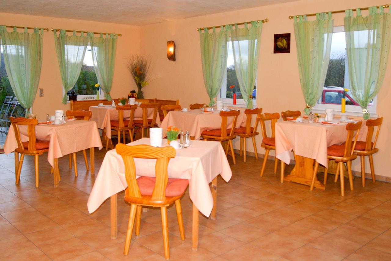 Hotel Schonunger Bucht Waigolshausen Extérieur photo