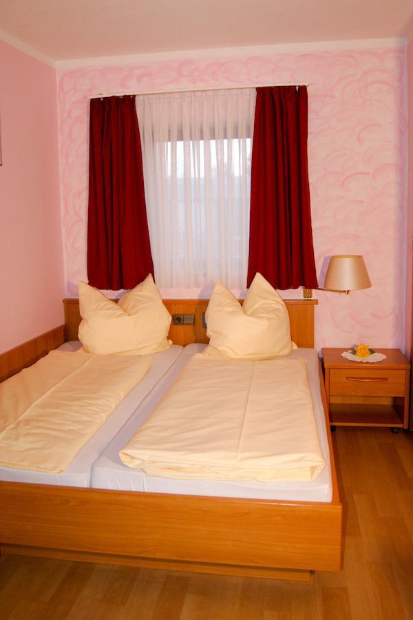 Hotel Schonunger Bucht Waigolshausen Chambre photo
