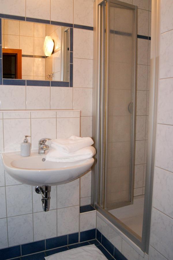 Hotel Schonunger Bucht Waigolshausen Chambre photo