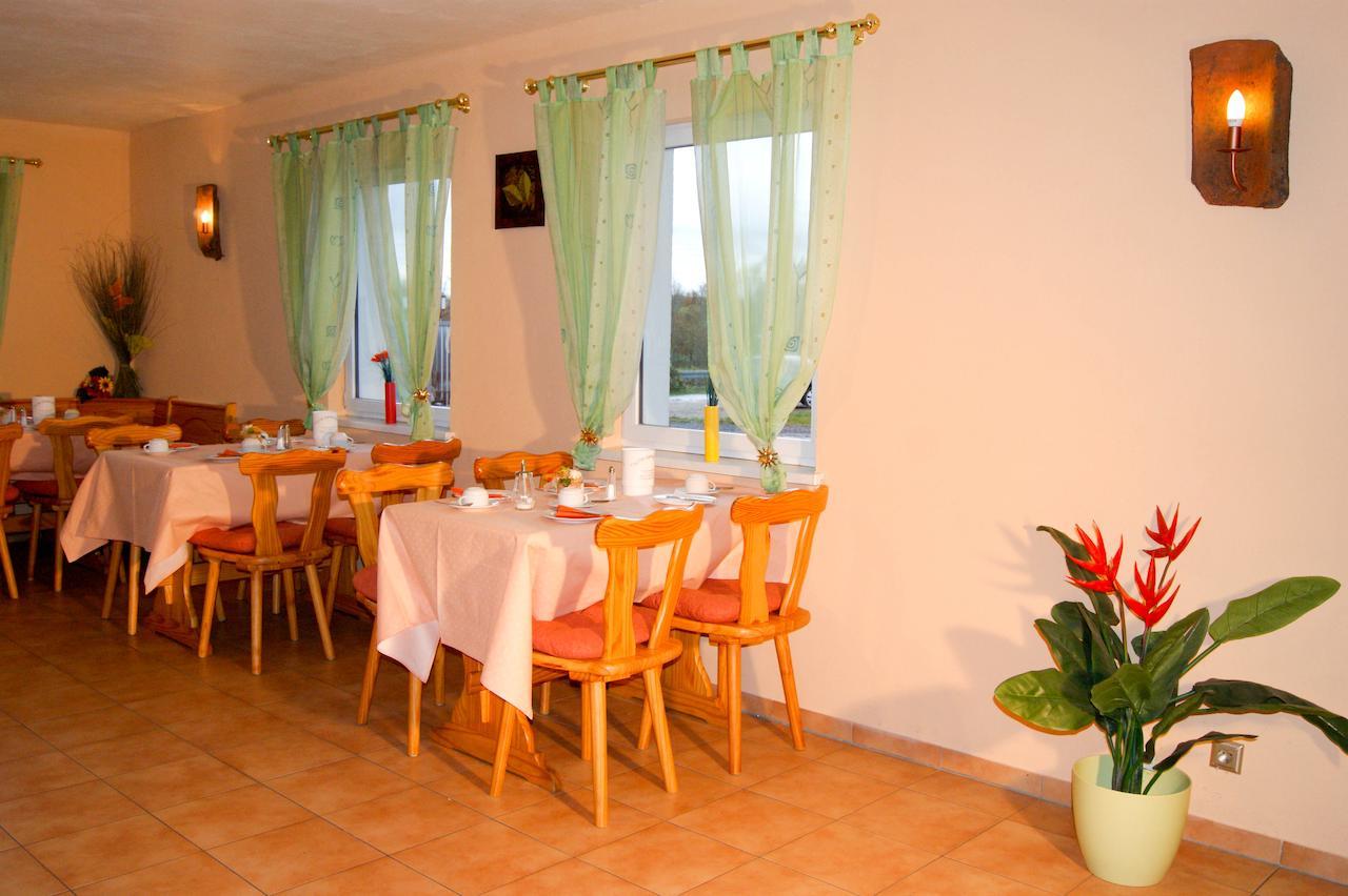 Hotel Schonunger Bucht Waigolshausen Extérieur photo